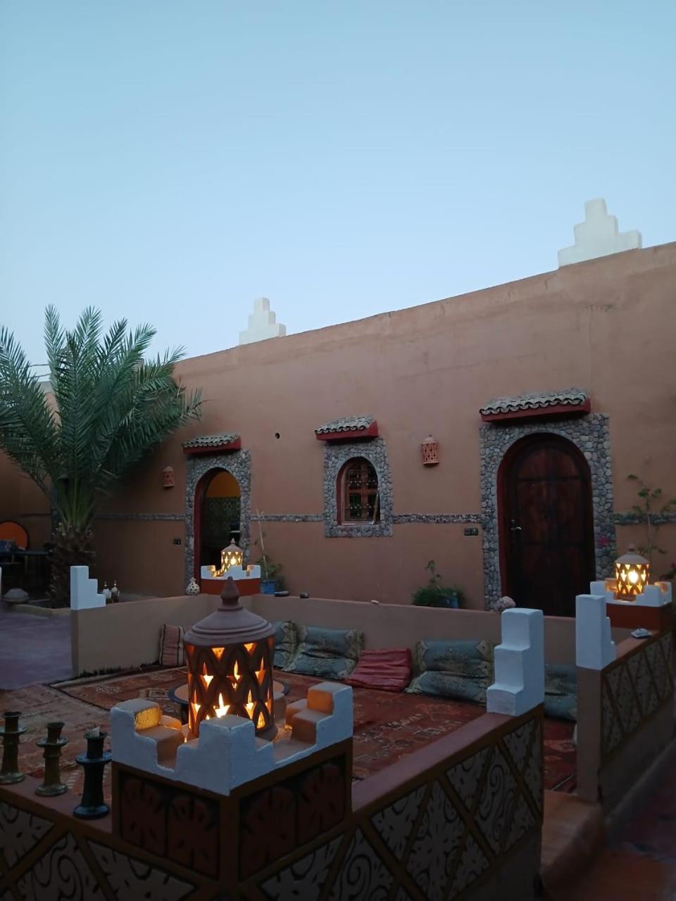 Hotel Dar M'Hamid El Ghizlane Exterior foto