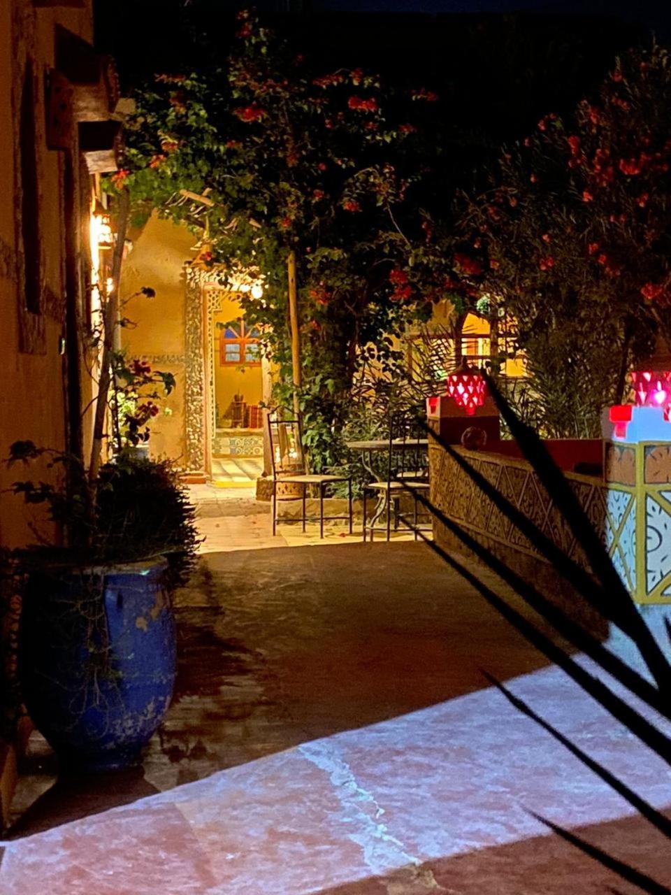 Hotel Dar M'Hamid El Ghizlane Exterior foto