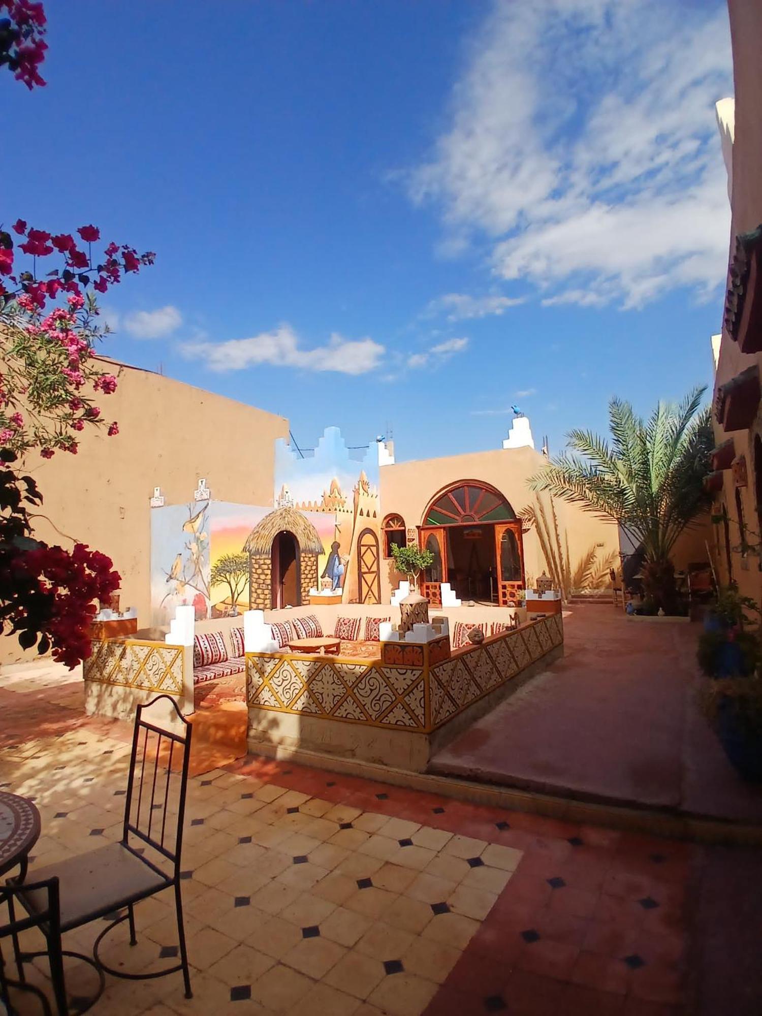 Hotel Dar M'Hamid El Ghizlane Exterior foto
