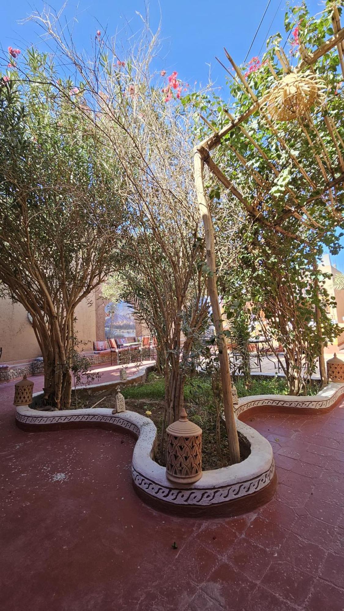 Hotel Dar M'Hamid El Ghizlane Exterior foto